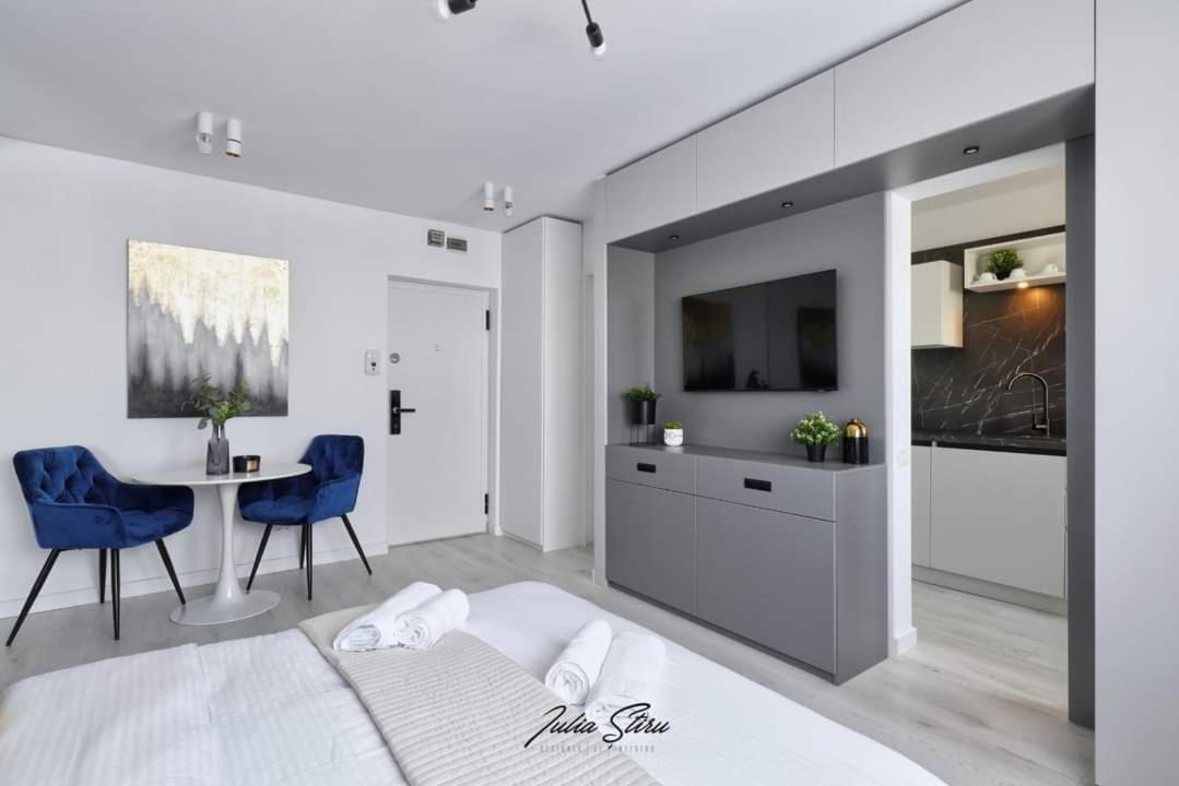 Government Deluxe Studio By Magic Apartments Bukarest Eksteriør billede